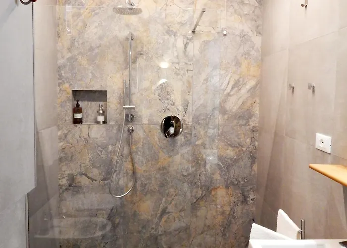 Domus Quintili Monti *